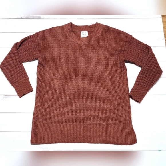 NWOT Hippie Rose Rust Color Pullover Sweater Size Small - Picture 1 of 5